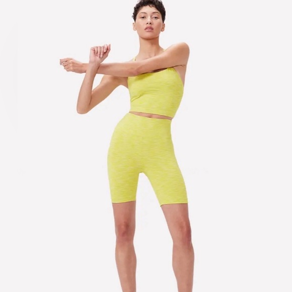 NWT Outdoor Voices Flow 7” Bike Short - Picture 2 of 9